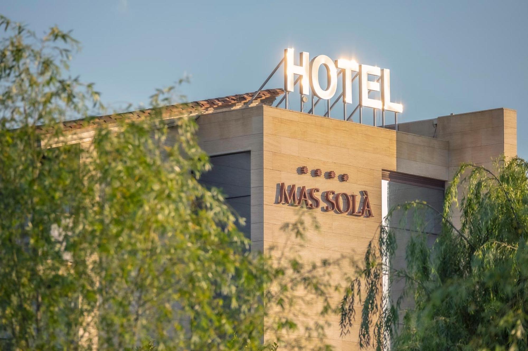 Hotel Mas Solà Santa Coloma De Farners Exterior foto